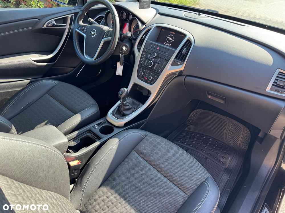 Opel Astra 1.6 Turbo Innovation - 22