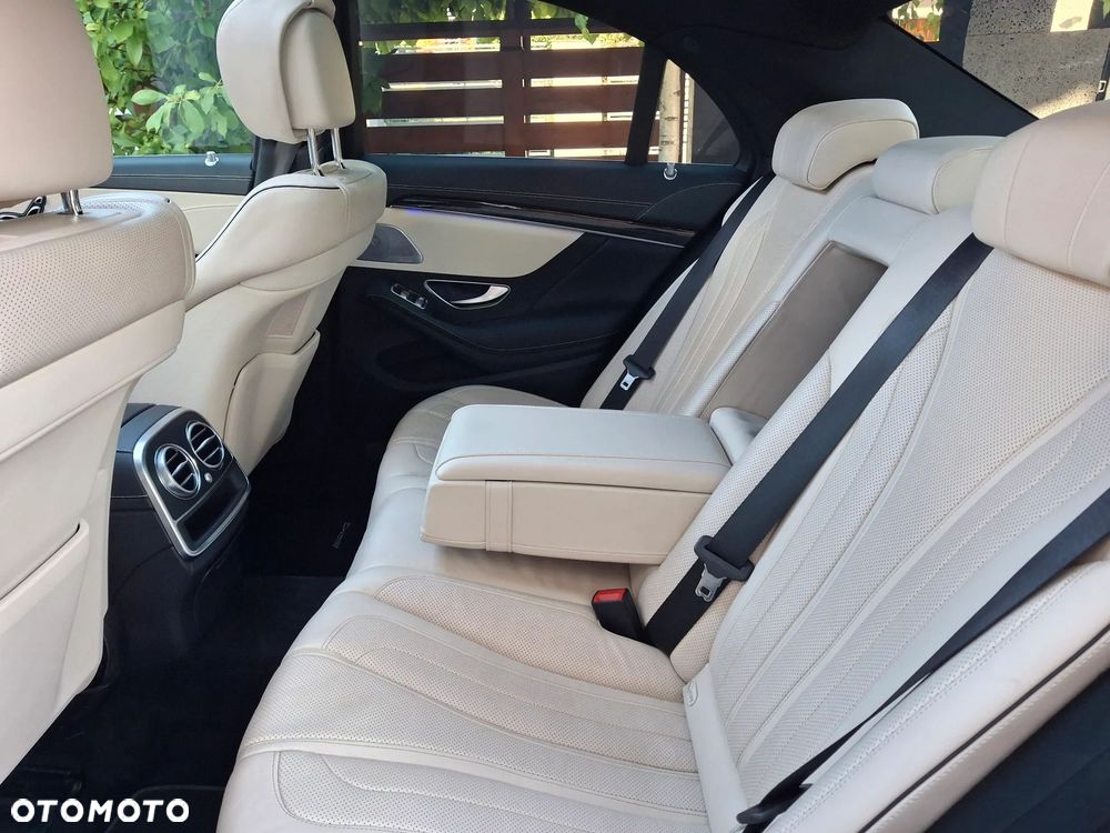 Mercedes-Benz Klasa S 500 4-Matic 7G-TRONIC - 22