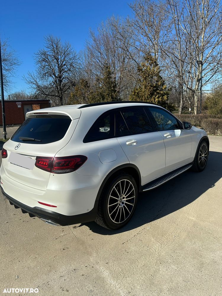 Mercedes-Benz GLC 300 d 4MATIC 9G-TRONIC - 3