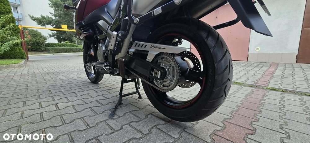Suzuki V-STROM - 16