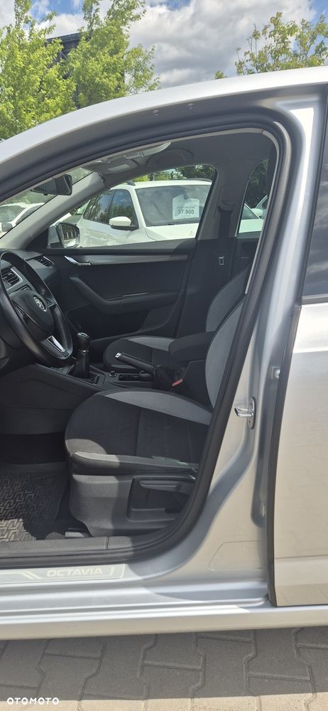 Skoda Octavia 1.4 TSI Joy - 6