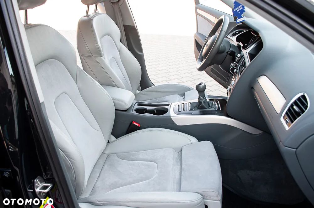 Audi A4 Limousine 1.8 TFSI S line Sportpaket - 26