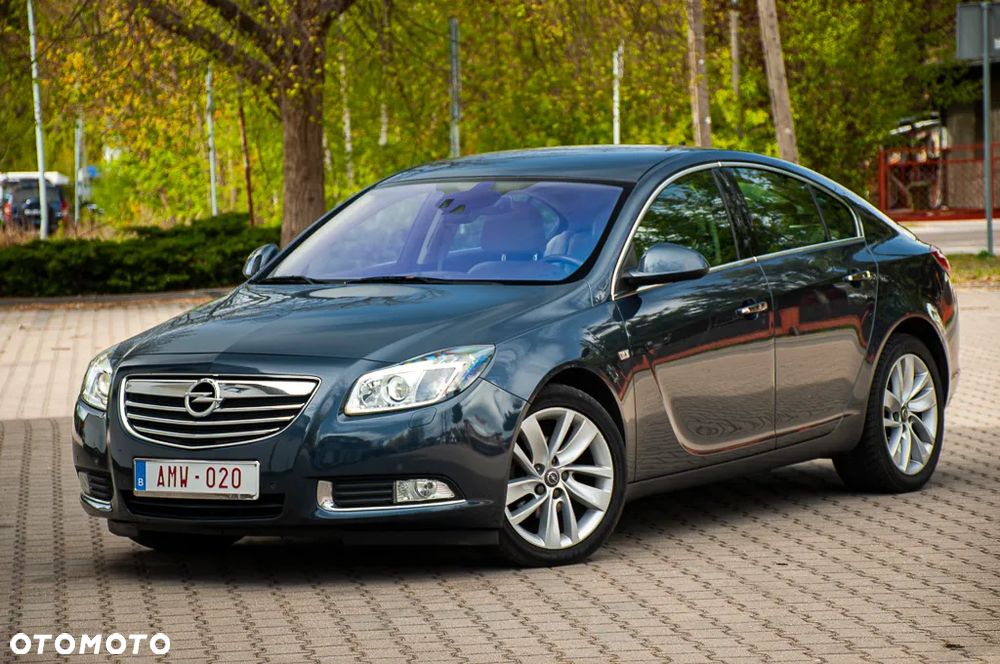 Opel Insignia 2.0 CDTI - 12