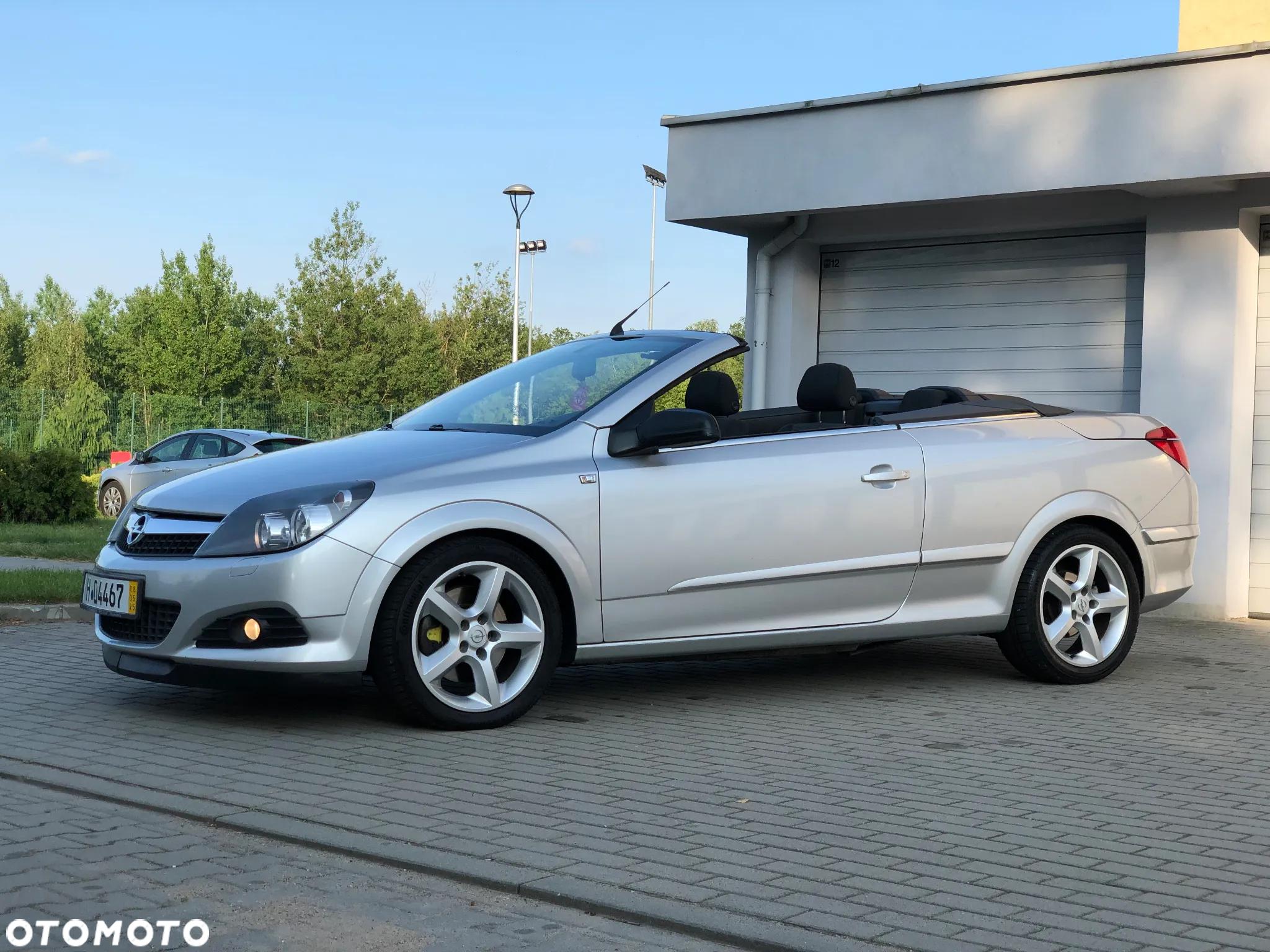 Opel Astra Twin Top 2.0 Turbo Edition - 3