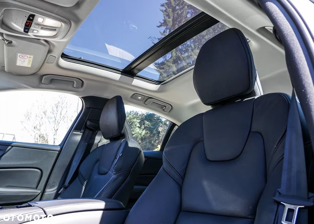 Volvo S60 T8 Recharge AWD Ultimate Dark - 6