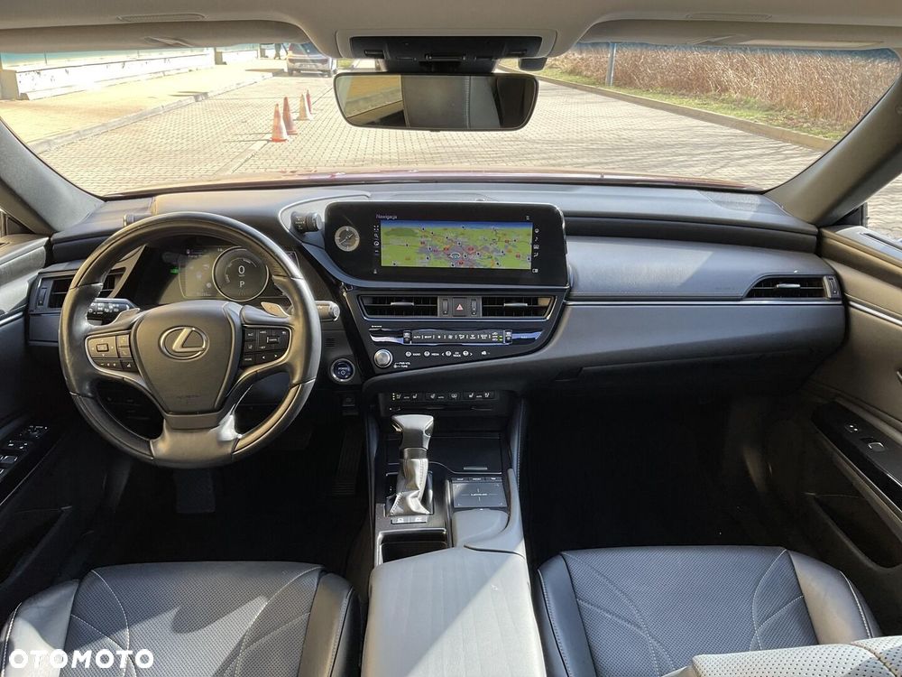Lexus ES 300h Prestige - 9