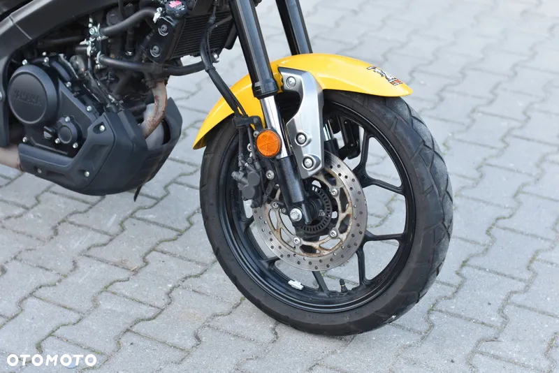 Yamaha XSR - 5