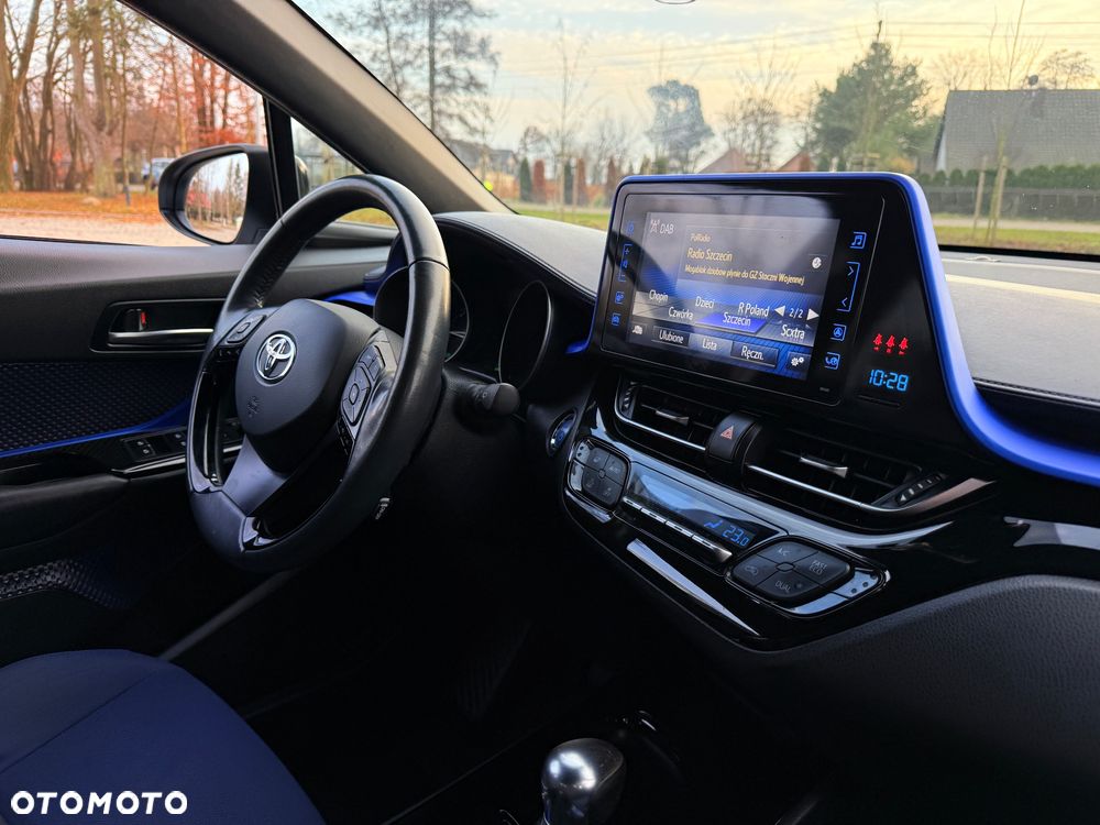 Toyota C-HR Business-Edition - 13