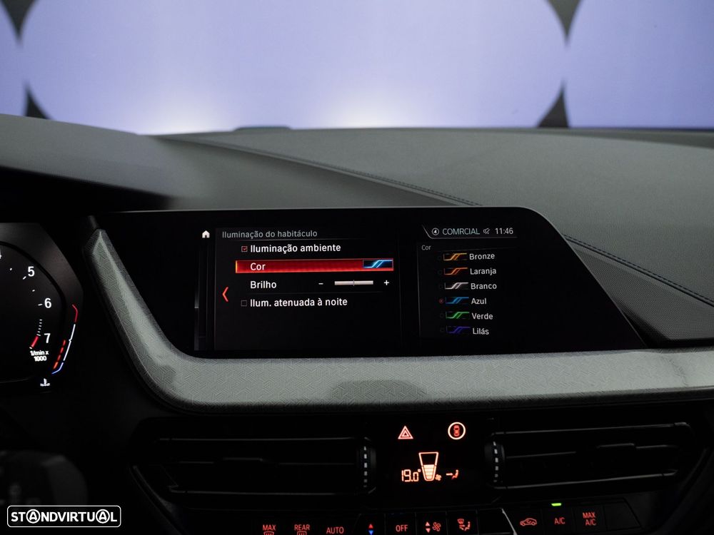 BMW 118 i Pack Desportivo M Auto - 31