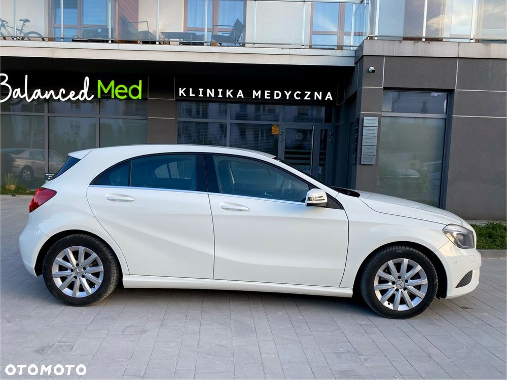 Mercedes-Benz Klasa A 180 7G-DCT - 3