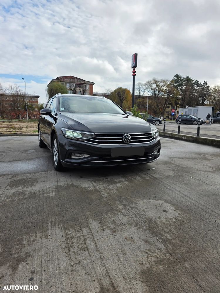 Volkswagen Passat Variant 2.0 TDI DSG Business - 2