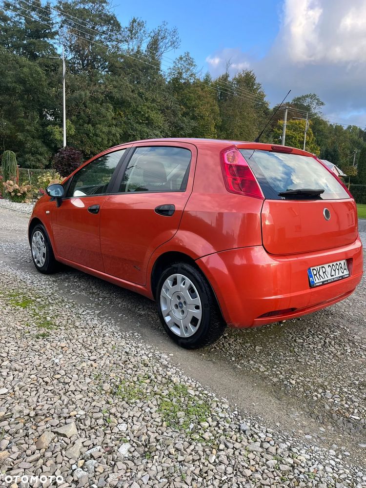 Fiat Grande Punto - 5