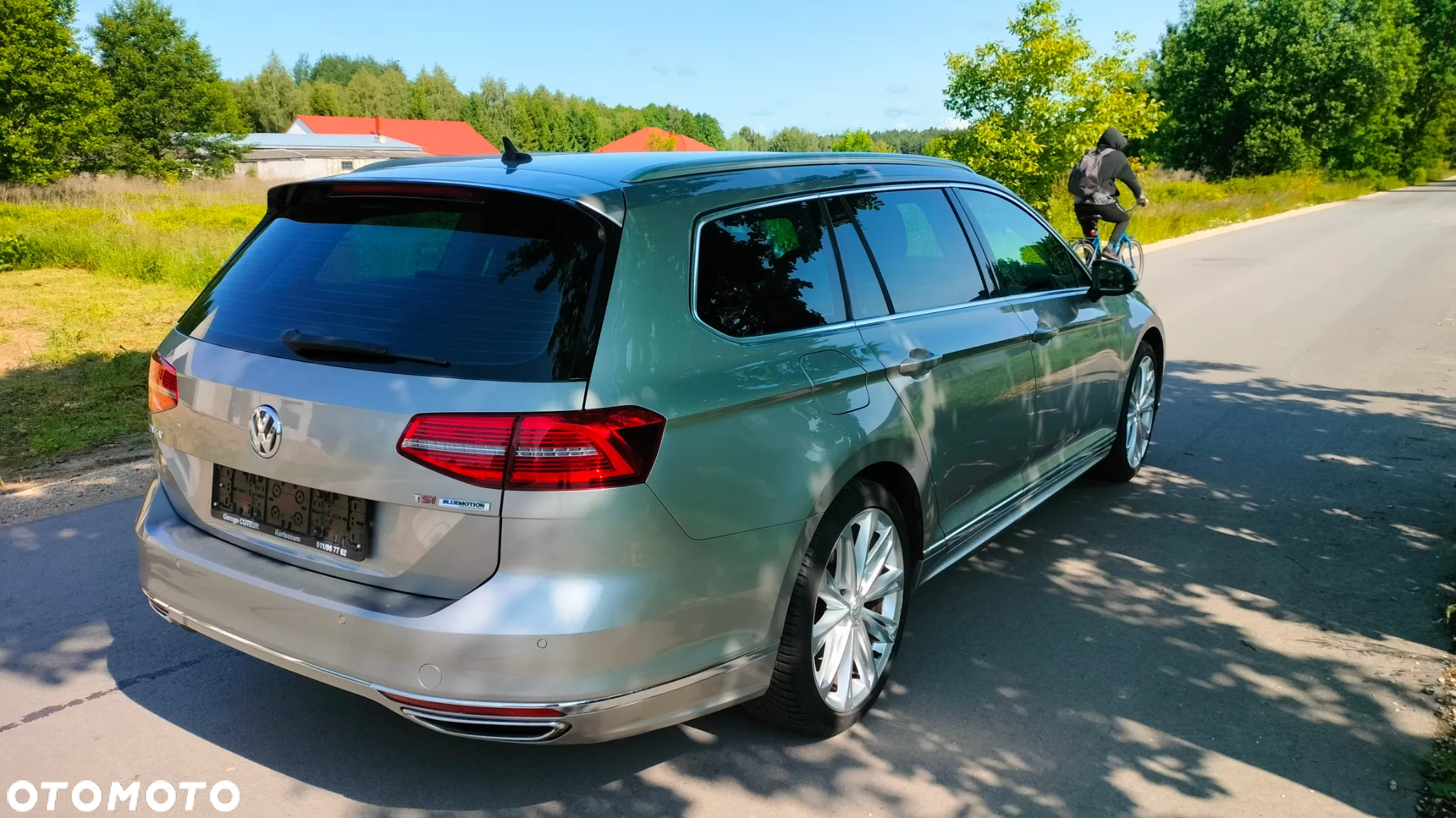 Volkswagen Passat - 13