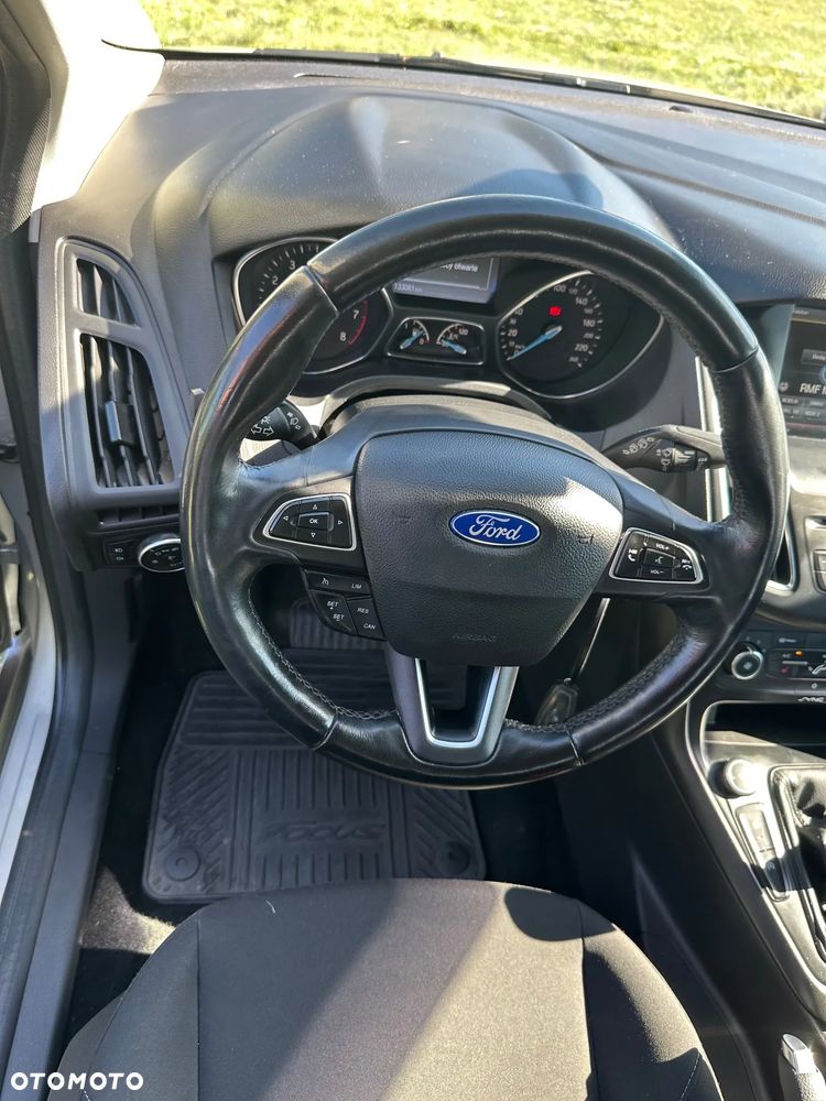 Ford Focus Turnier 1.5 EcoBoost Start-Stopp-System Business Edition - 11