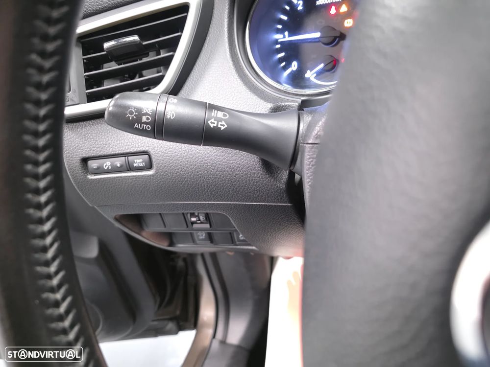 Nissan Qashqai 1.5 dCi N-Connecta Led - 57