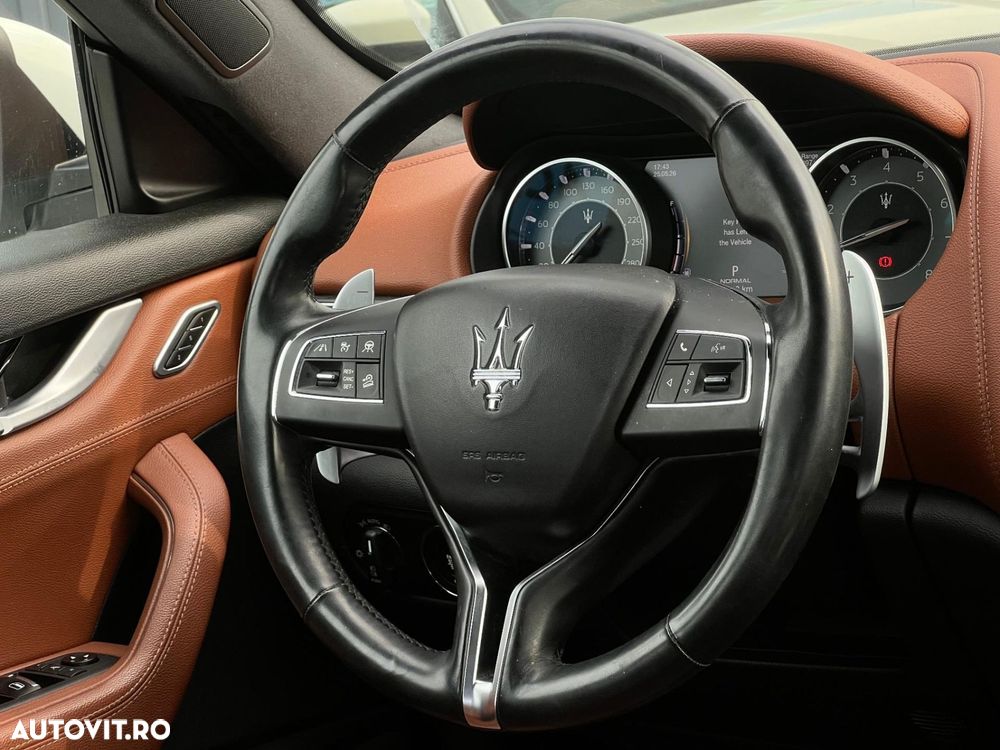 Maserati Levante - 10