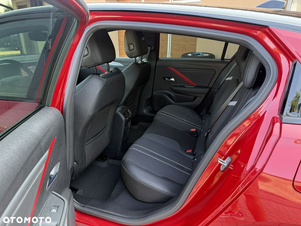 Opel Astra 1.6 T Plug-in Hybrid GS Line - 29