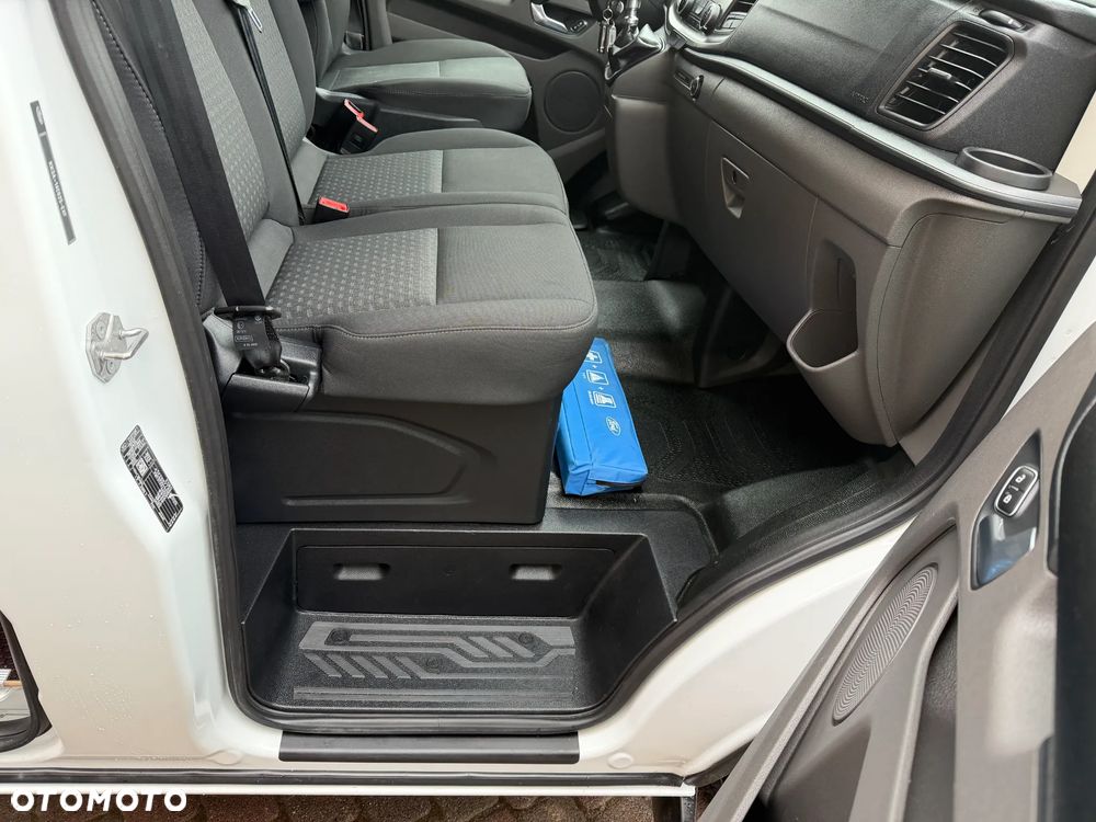 Ford Custom L2H1 - 28