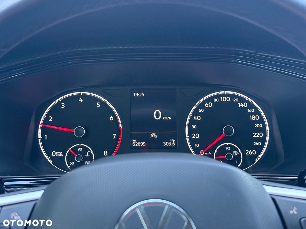 Volkswagen T-Cross - 28