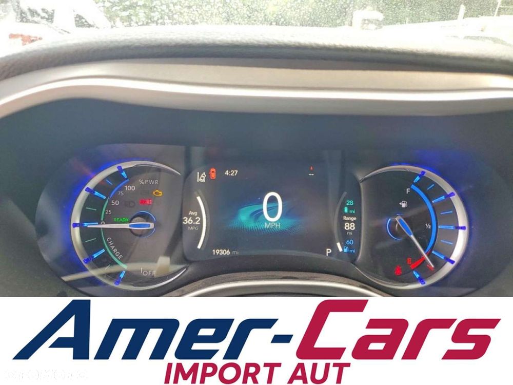 Chrysler Pacifica - 10
