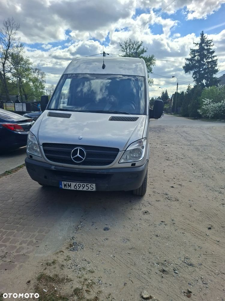 Mercedes-Benz Sprinter - 1