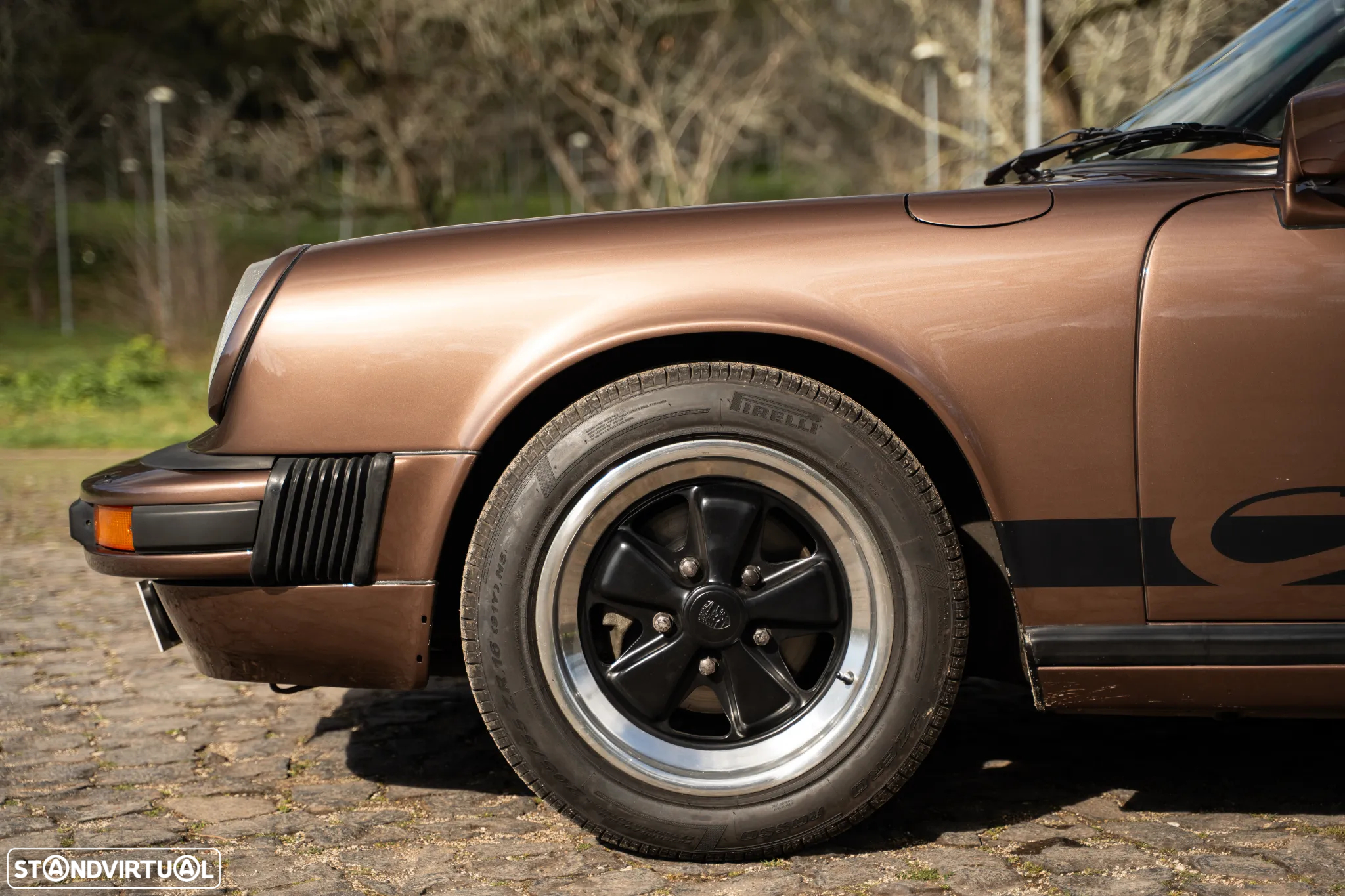 Porsche 911 Série G - 5