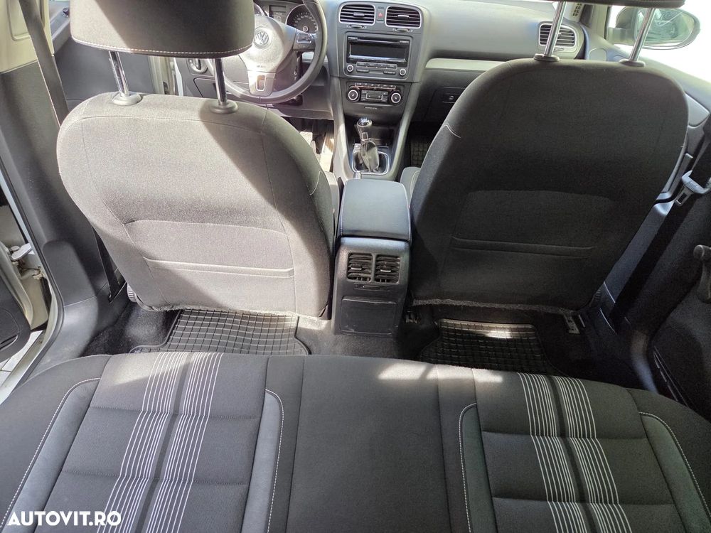 VOLKSWAGEN Golf 2012 — imagine 19