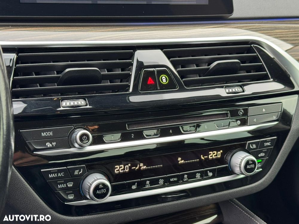 BMW Seria 5 520d AT - 26