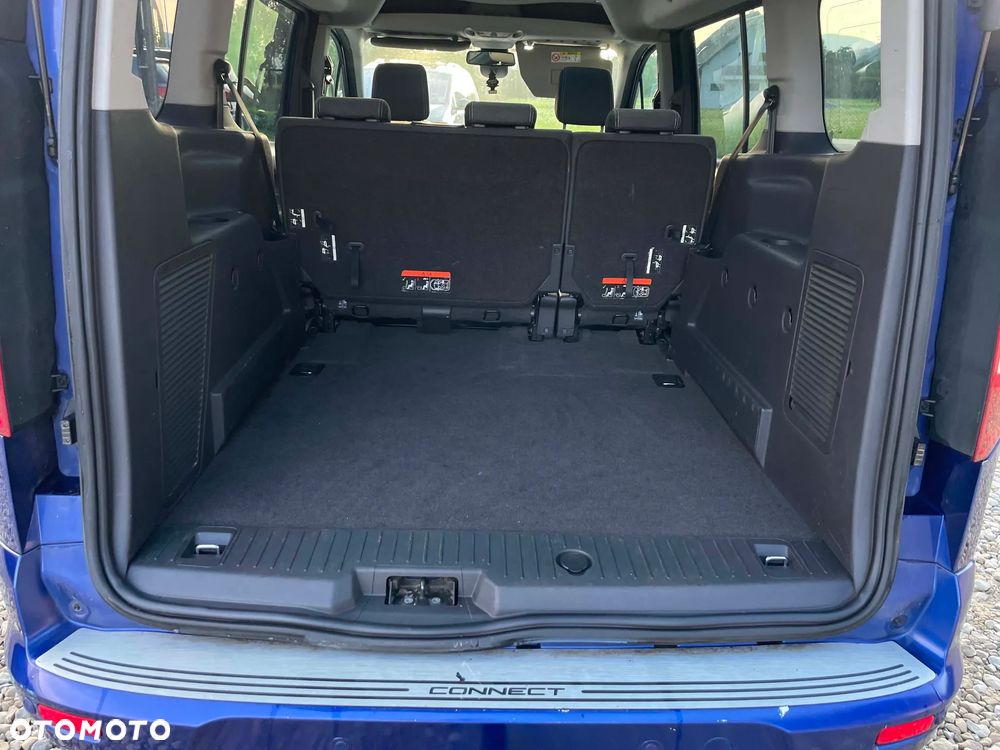 Ford Tourneo Connect Grand - 19