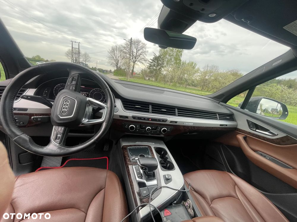 Audi Q7 - 6