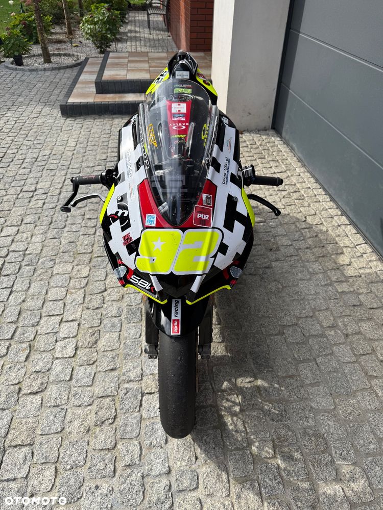 Aprilia RSV - 4