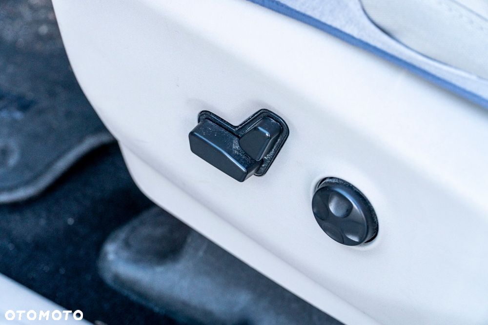 Chrysler Pacifica - 9