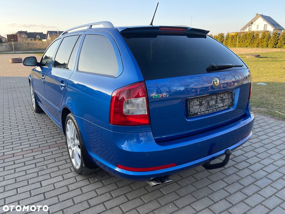 Skoda Octavia 2.0 TDI RS DSG - 4