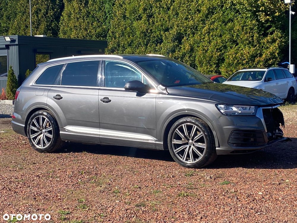 Audi Q7 - 3