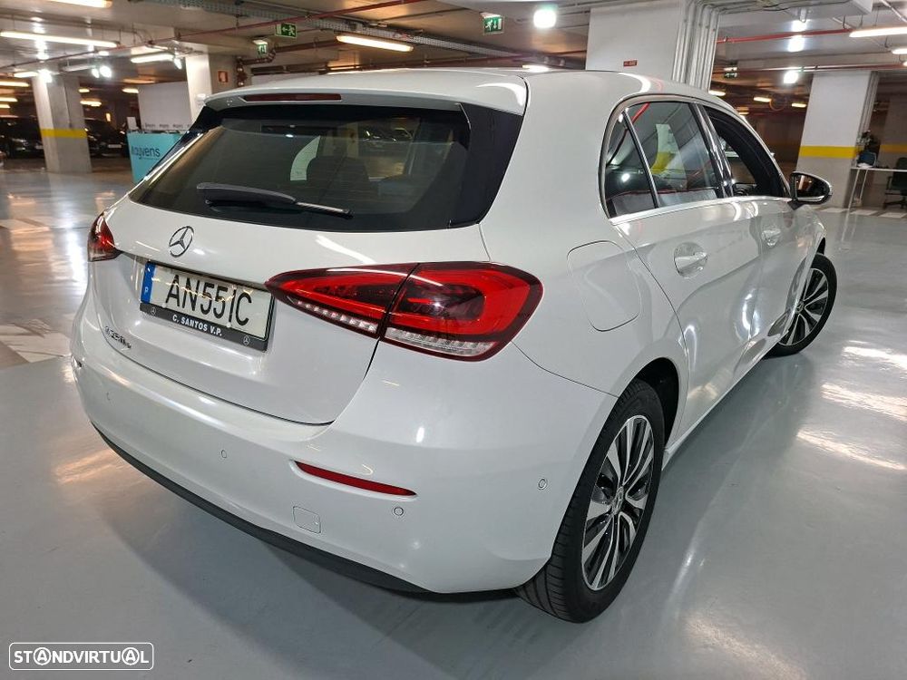 Mercedes-Benz A 250 e Style Plus - 3