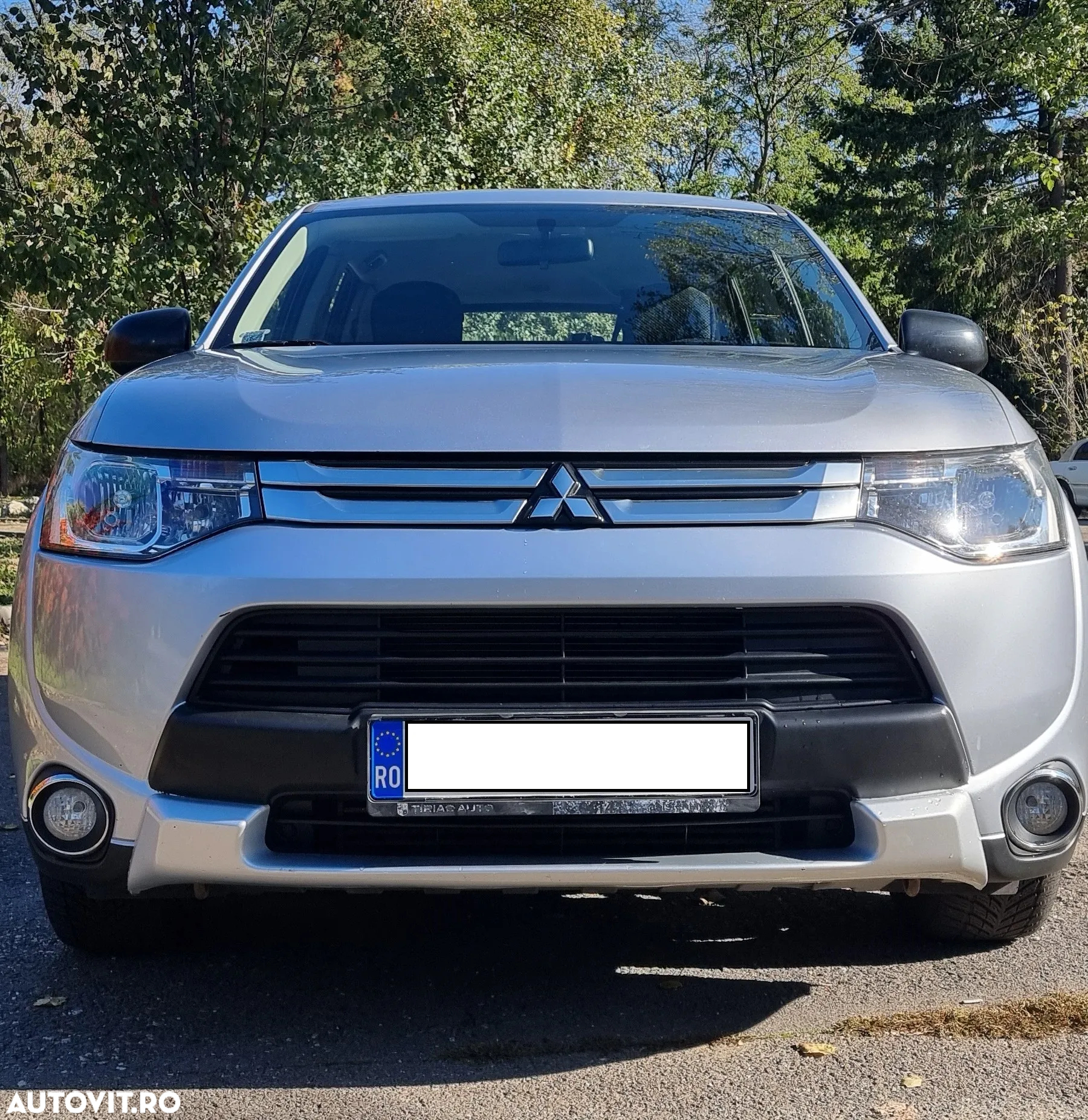 Mitsubishi Outlander - 8