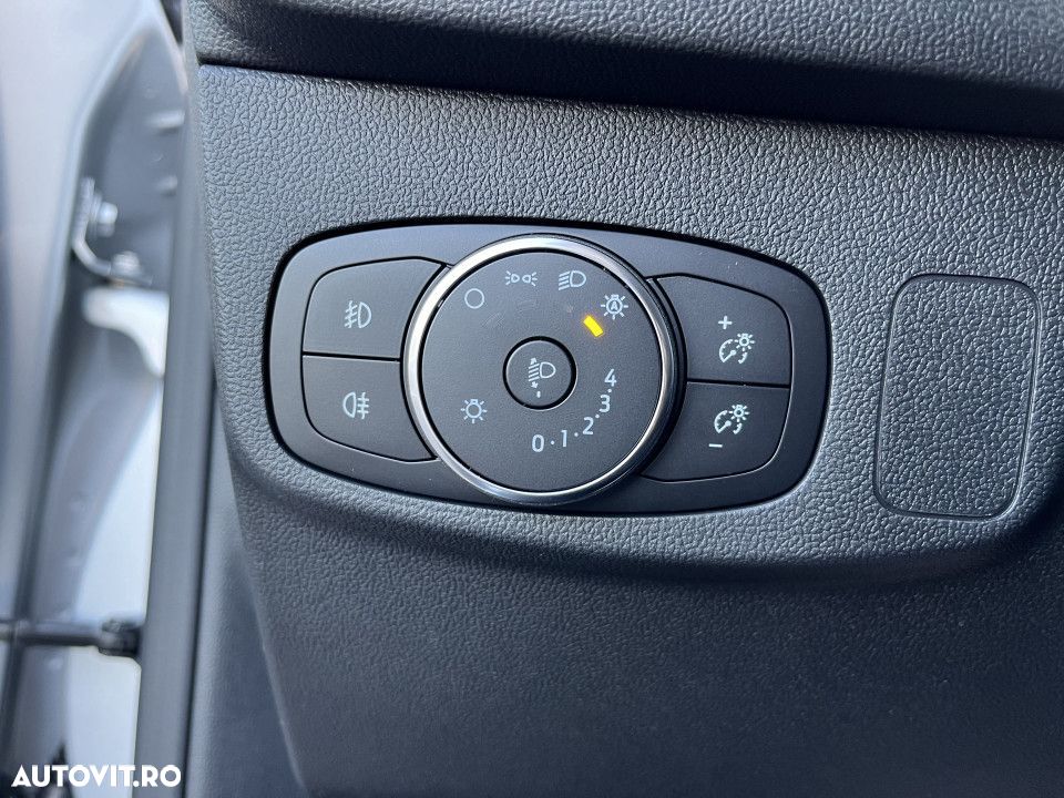 Ford Focus - 10