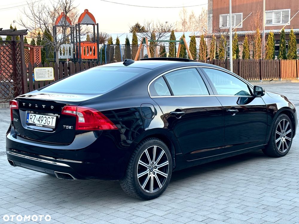 Volvo S60 - 11