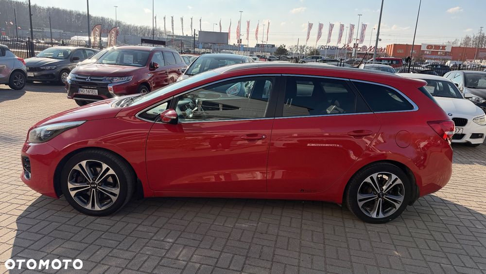Kia Ceed 1.6 CRDi 136 ISG GT Line - 12