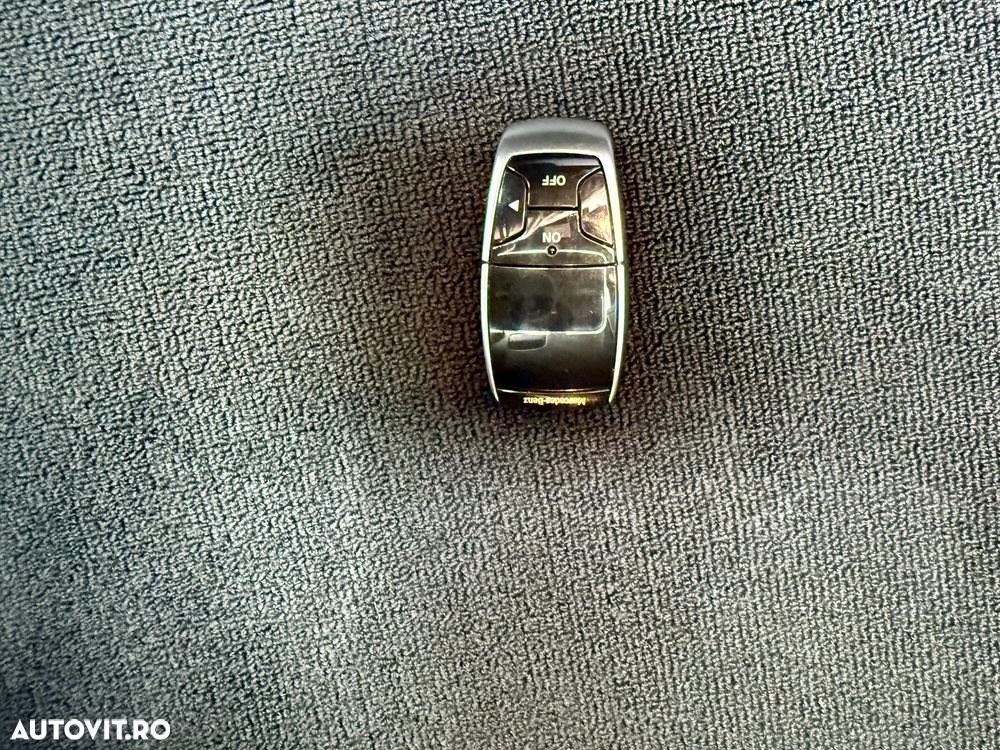 Mercedes-Benz GLA 200 7G-DCT AMG Line - 30