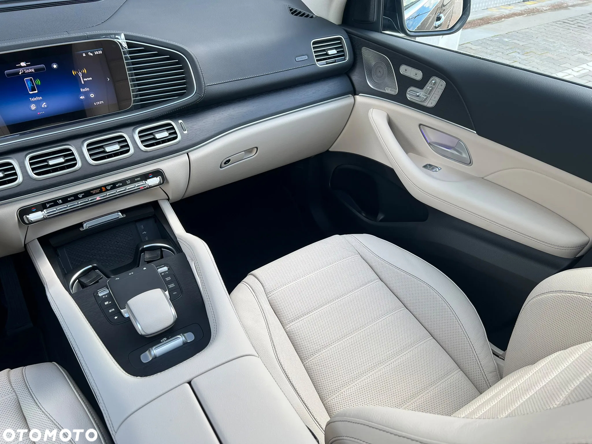 Mercedes-Benz GLE - 14