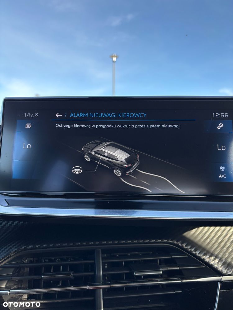 Peugeot 2008 PureTech 130 EAT8 Allure - 28