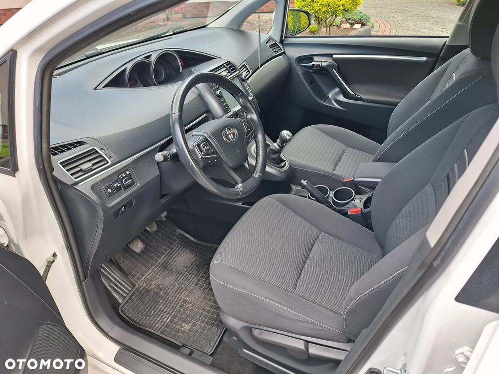 Toyota Verso 1.6 D-4D Premium - 21