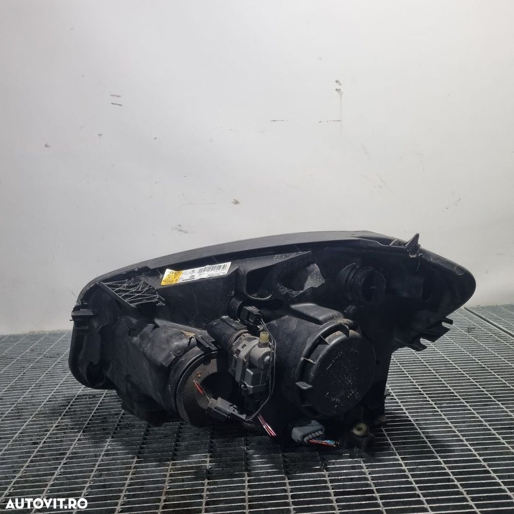 Far Dreapta Nissan Qashqai Facelift 2010 - 2013 SUV 4 Usi (1484) Xenon DOUA CLEME RUPTE - 3