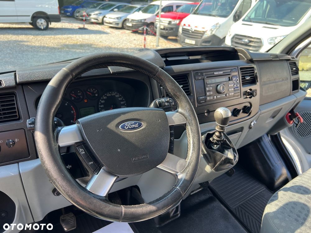 Ford Transit Furgon Brygadowy Doka 6 os. 4x4 AWD 2.4 TDCI 140KM Wyciągarka Webasto HAK - 15