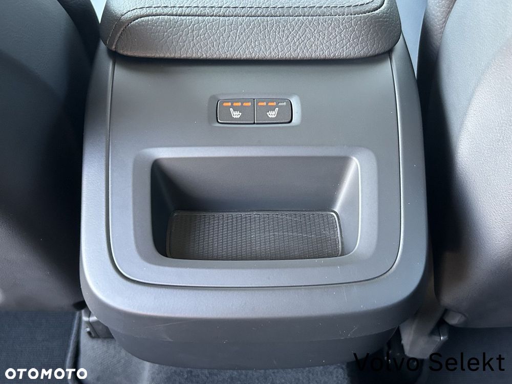 Volvo XC 60 - 30