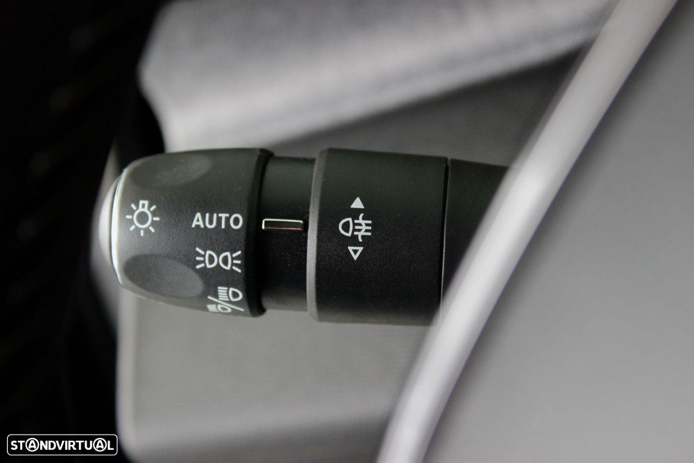 Peugeot 308 SW 1.2 PureTech Allure Pack EAT8 - 33