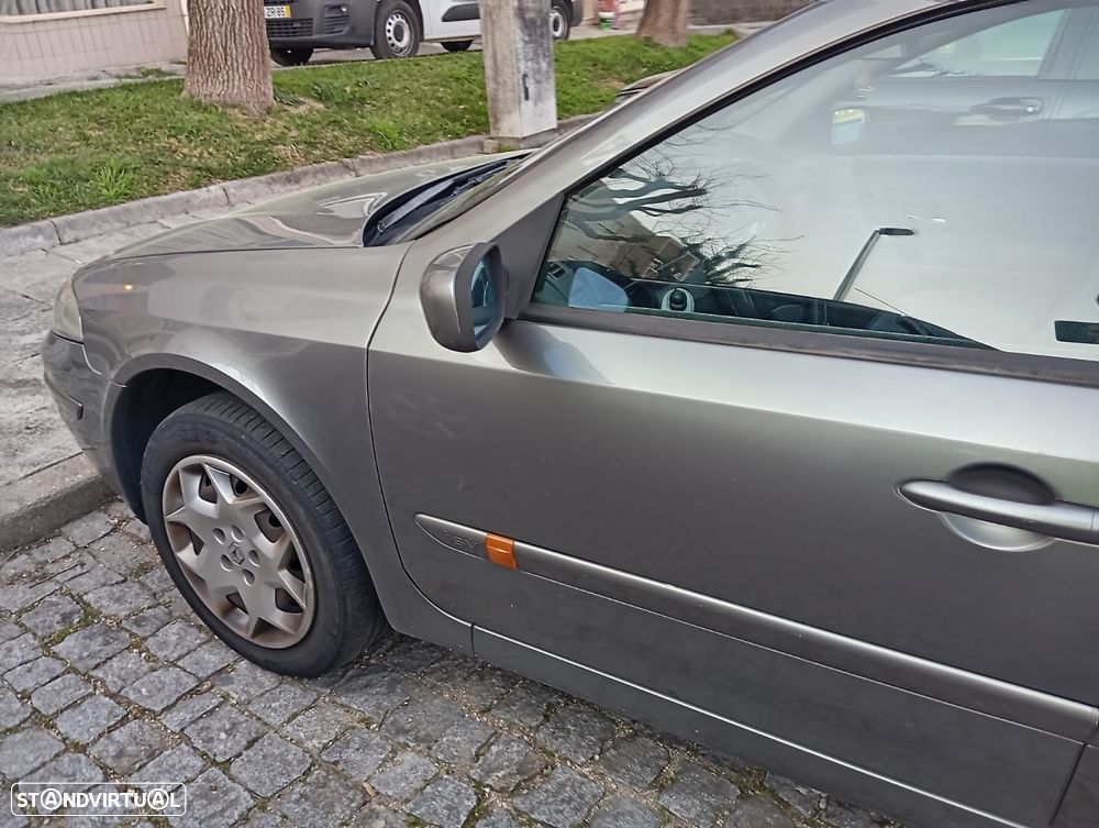 Renault Laguna 1.6 Expression - 9
