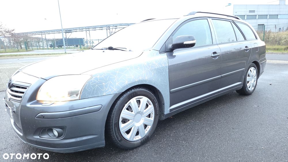 Toyota Avensis 1.8 VVT-i Combi - 1