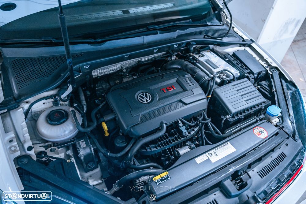 VW Golf - 15